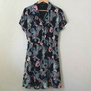 Banana Republic Dk Blue Floral Print Short Sleeve Dress V Neck Pockets Lined 4P